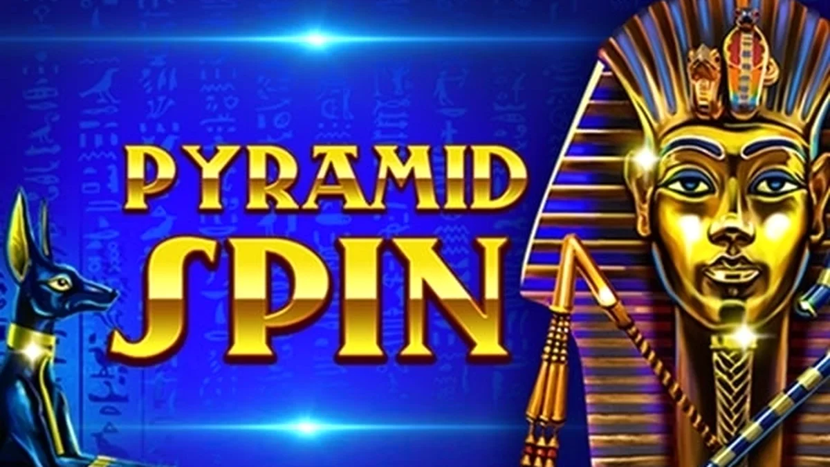 Tampilan layar utama permainan slot Pyramid Spin dengan latar belakang piramida megah.
